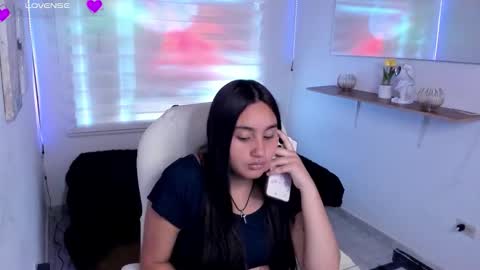 caroline_rodriguez_9 online show from February 2026 07:26:01 PM