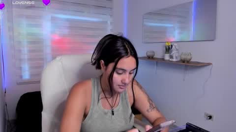 caroline_rodriguez_9 online show from February 2026 03:43:01 PM