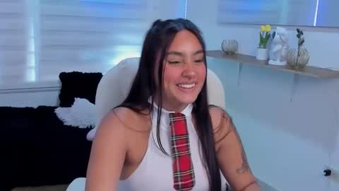 caroline_rodriguez_9 online show from March 2026 07:32:01 PM