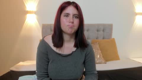 Snapshot of caroline_tim chatting on October 2025 12:39:02 AM Caroline online show from October 2025 12:39:02 AM