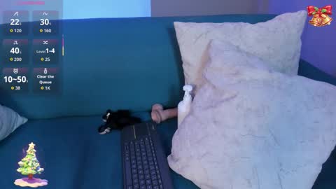 Caro  online show from December 2025 08:16:02 PM