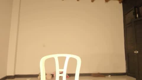 Snapshot of carolinnagomez chatting on October 2025 02:01:02 AM Caro online show from October 2025 02:01:02 AM