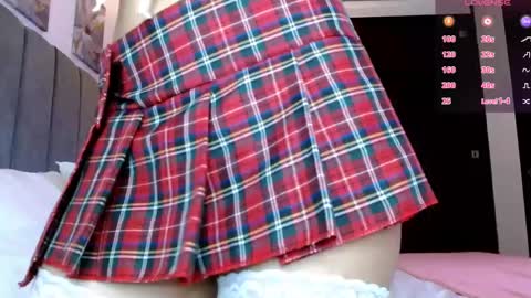 Snapshot of carolynamuzgui chatting on February 2025 12:54:01 PM Carolinne online show from February 2025 12:54:01 PM
