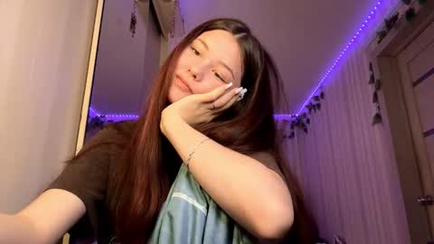 Emma online show from December 2025 07:04:02 AM