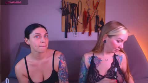 Snapshot of carrie_moonshine chatting on February 2026 06:26:01 PM Carrie online show from February 2026 06:26:01 PM