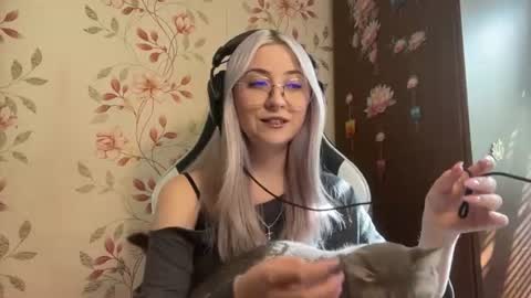 Snapshot of casandrabremme chatting on June 2026 11:14:01 AM Mia online show from June 2026 11:14:01 AM