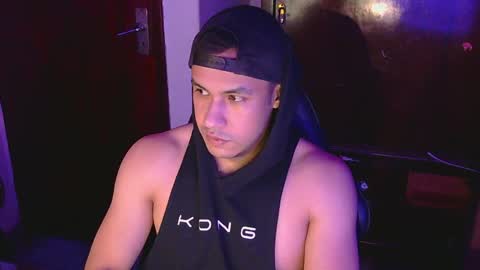 Snapshot of casas_oom chatting on December 2024 05:02:01 AM online show from December 2024 05:02:01 AM