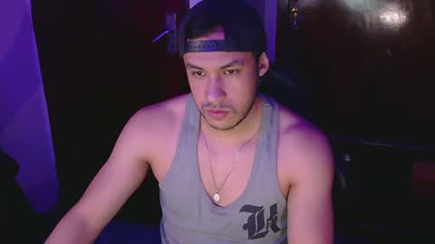 Snapshot of casas_oom chatting on January 2025 05:47:02 AM online show from January 2025 05:47:02 AM