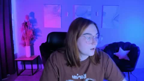 Snapshot of casey_meow_ chatting on May 2026 08:52:01 AM casey_meow_ online show from May 2026 08:52:01 AM