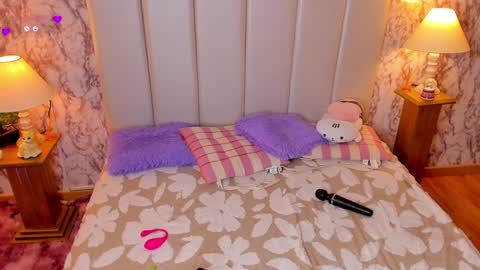 Casey Pierce  New Account online show from January 2025 08:22:01 PM