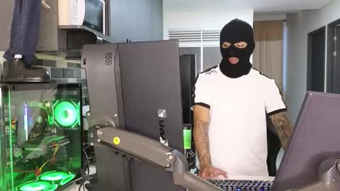 cash_master777 online show from February 2026 11:09:02 AM