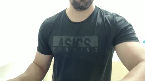 cashmastermuscle77 online show from December 2025 11:37:02 AM