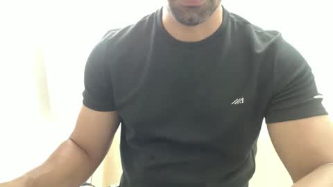 cashmastermuscle77 online show from January 2026 12:21:01 PM