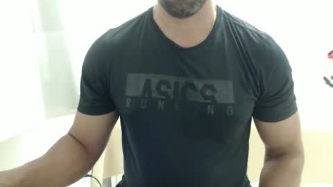 cashmastermuscle77 online show from January 2026 01:53:02 AM