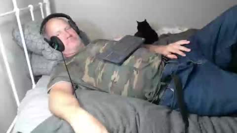 Snapshot of casinocam chatting on October 2025 02:41:02 AM CasinoCam online show from October 2025 02:41:02 AM