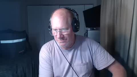 Snapshot of casinocam chatting on November 2025 02:10:01 AM CasinoCam online show from November 2025 02:10:01 AM