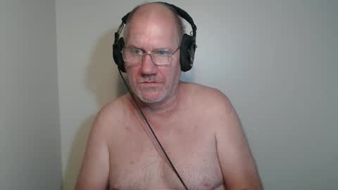 Snapshot of casinocam chatting on November 2025 07:33:02 AM CasinoCam online show from November 2025 07:33:02 AM