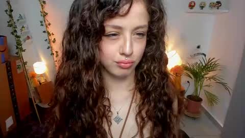 Snapshot of cassandra_caiin chatting on June 2026 09:20:02 PM Cassie online show from June 2026 09:20:02 PM