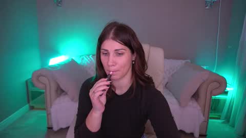 Lena online show from November 2025 06:41:02 AM