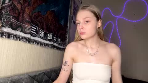 Cassandra online show from March 2026 06:37:01 PM