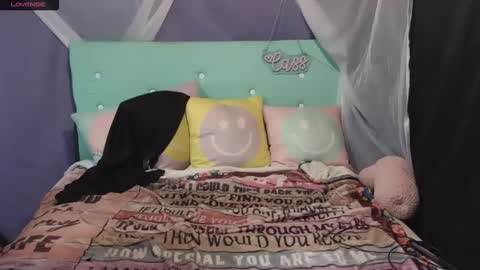 Snapshot of casserole_bbw chatting on October 2025 12:50:02 PM Casserole bbw online show from October 2025 12:50:02 PM