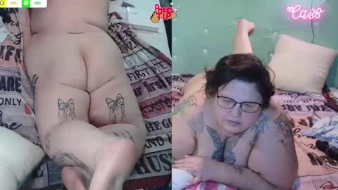 Snapshot of casserole_bbw chatting on November 2025 03:01:02 PM Casserole bbw online show from November 2025 03:01:02 PM