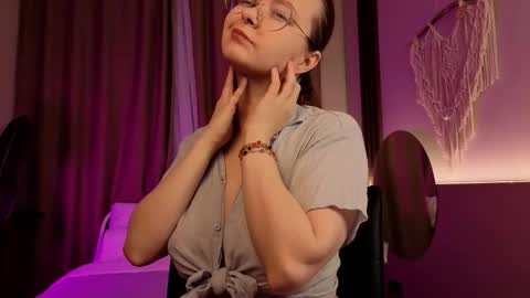 assie online show from November 2025 01:01:01 PM