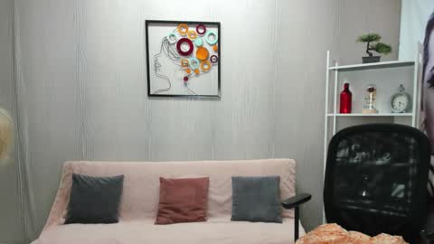 CassieJonas online show from January 2026 04:15:01 AM