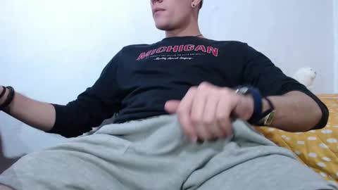 Snapshot of casteryx chatting on March 2025 02:45:01 AM Juan online show from March 2025 02:45:01 AM