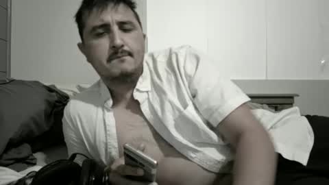 Snapshot of castortroyyyyy chatting on January 2025 07:27:02 AM Castor troyyyyy online show from January 2025 07:27:02 AM