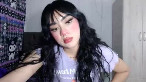Mila online show from October 2025 04:46:01 AM