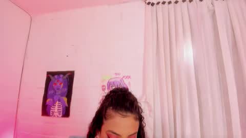 Cata green model independient online show from February 2026 07:12:02 PM