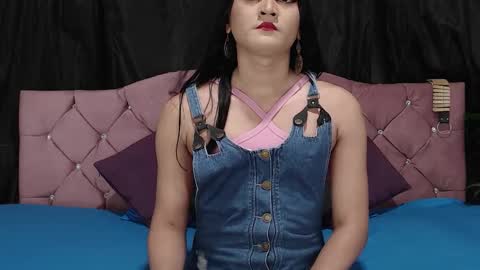 Cata Prins  online show from November 2025 10:58:02 AM