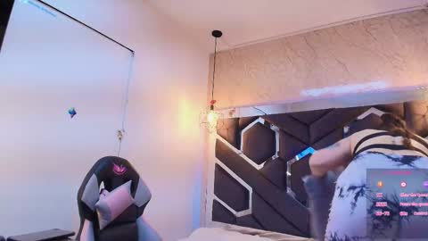 Snapshot of cataleya_sambrano chatting on November 2025 10:59:02 AM Cataleya online show from November 2025 10:59:02 AM