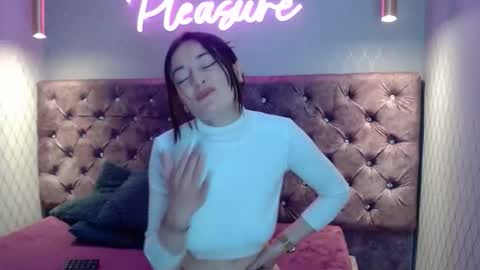 cataleyadamourx online show from December 2025 11:26:02 AM