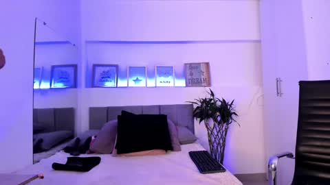 Snapshot of catalinamuss_ chatting on February 2025 05:51:01 PM Catalina online show from February 2025 05:51:01 PM