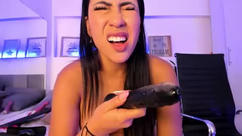 Snapshot of catalinamuss_ chatting on February 2025 08:31:02 PM Catalina online show from February 2025 08:31:02 PM