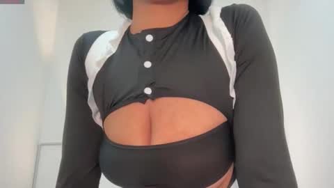 Snapshot of catalinaruizxo chatting on February 2026 09:51:01 PM Catalina Ruiz online show from February 2026 09:51:01 PM