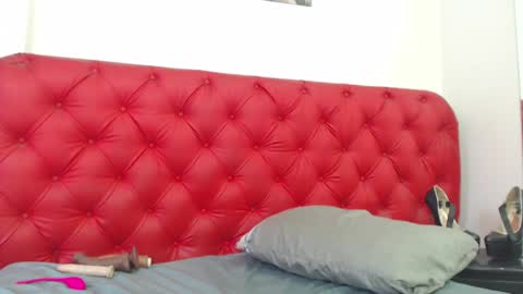 cathalina online show from February 2025 07:00:01 PM