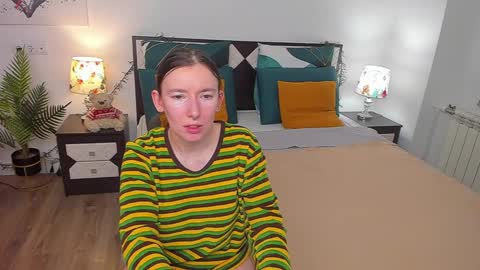 Catrin online show from February 2025 08:09:01 AM