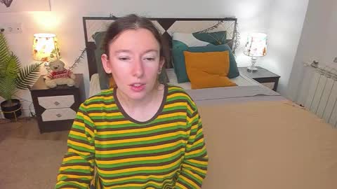 Catrin online show from October 2025 03:58:01 AM