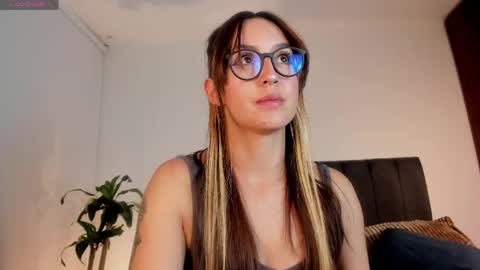 Snapshot of catimore chatting on April 2026 03:50:01 PM Catimore online show from April 2026 03:50:01 PM