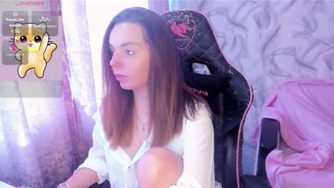 .  .  online show from October 2025 12:06:01 PM