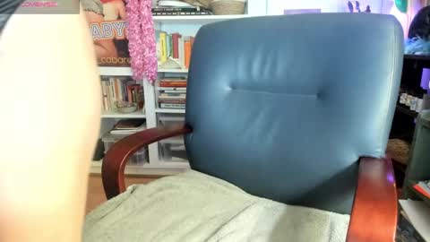 Snapshot of catnips_cabaret chatting on December 2024 05:22:02 AM some call me djcatnips some call me CC but i love it when you call me miss catnips online show from December 2024 05:22:02 AM