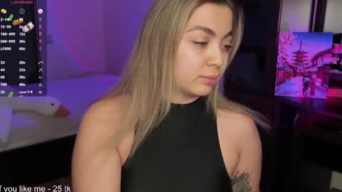 Catrina or just Cat online show from March 2025 03:40:01 PM