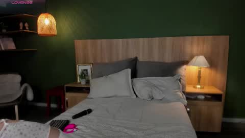 Caty  online show from February 2026 11:25:01 PM