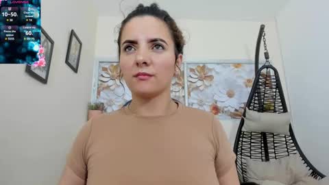 Snapshot of caty_sex4u chatting on March 2025 08:41:02 AM caty online show from March 2025 08:41:02 AM