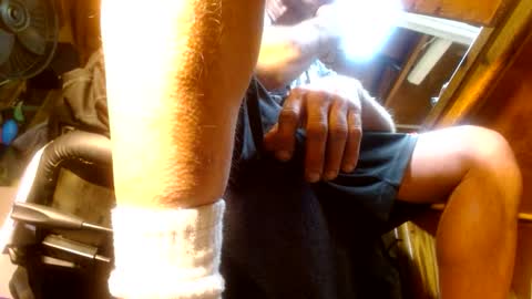 Snapshot of caughtnaked chatting on December 2024 01:04:01 AM caughtnaked online show from December 2024 01:04:01 AM