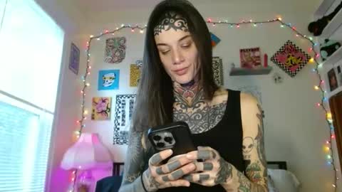 Snapshot of caulkgobbler chatting on October 2025 09:59:01 PM alaska online show from October 2025 09:59:01 PM