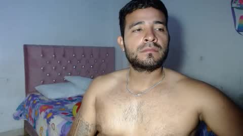 Snapshot of ccamilo_ chatting on May 2026 01:06:01 PM camilo online show from May 2026 01:06:01 PM